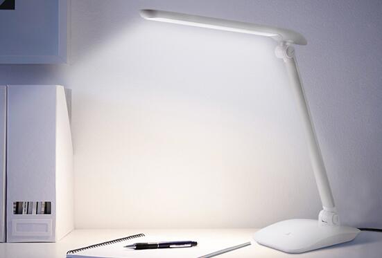 床头台灯的摆放有什么讲究？怎么放比较好