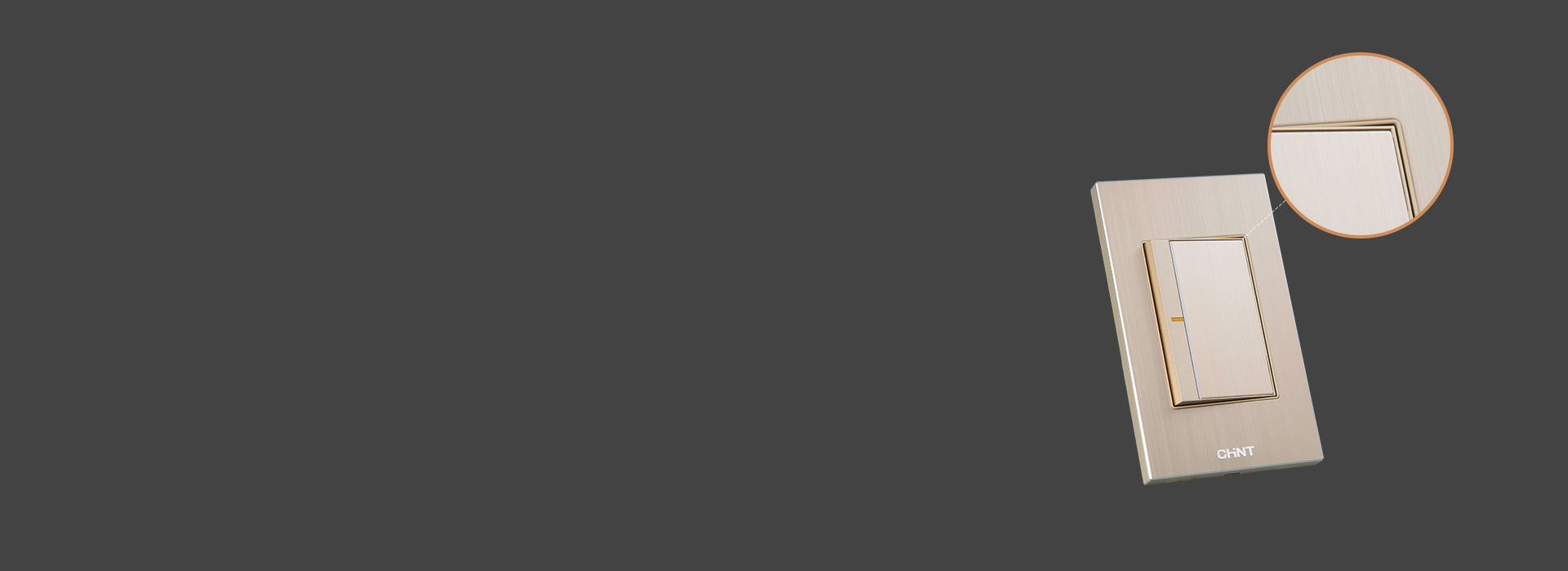 点胶工艺，牢固贴合
 铝板与面板点胶贴合...